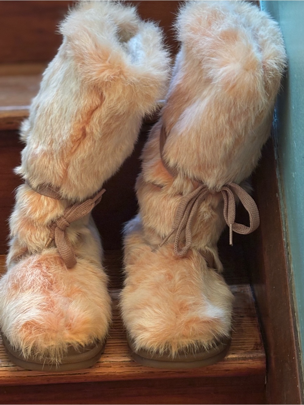 Real rabbits fur custom-made, Eskimo boots Winter Boots in Light Tan